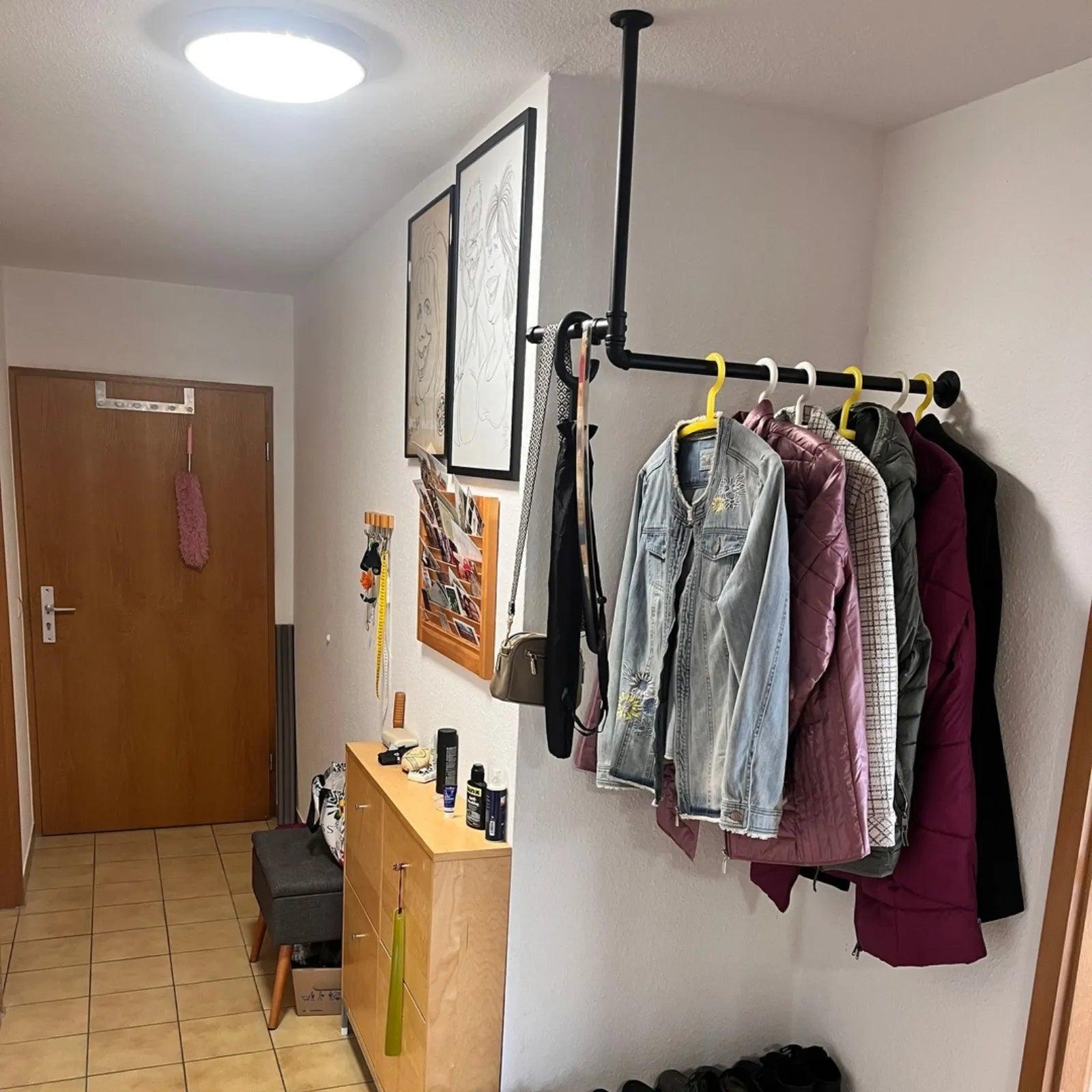 Kleiderstange Eingangsbereich platzsparend mit viel Stauraum seitenansicht