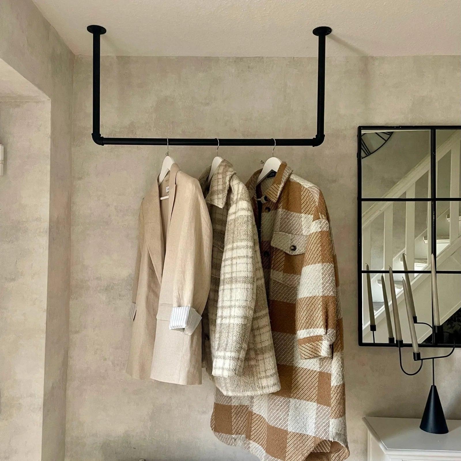 Kleiderstange deckenmontiert schwarz U Form