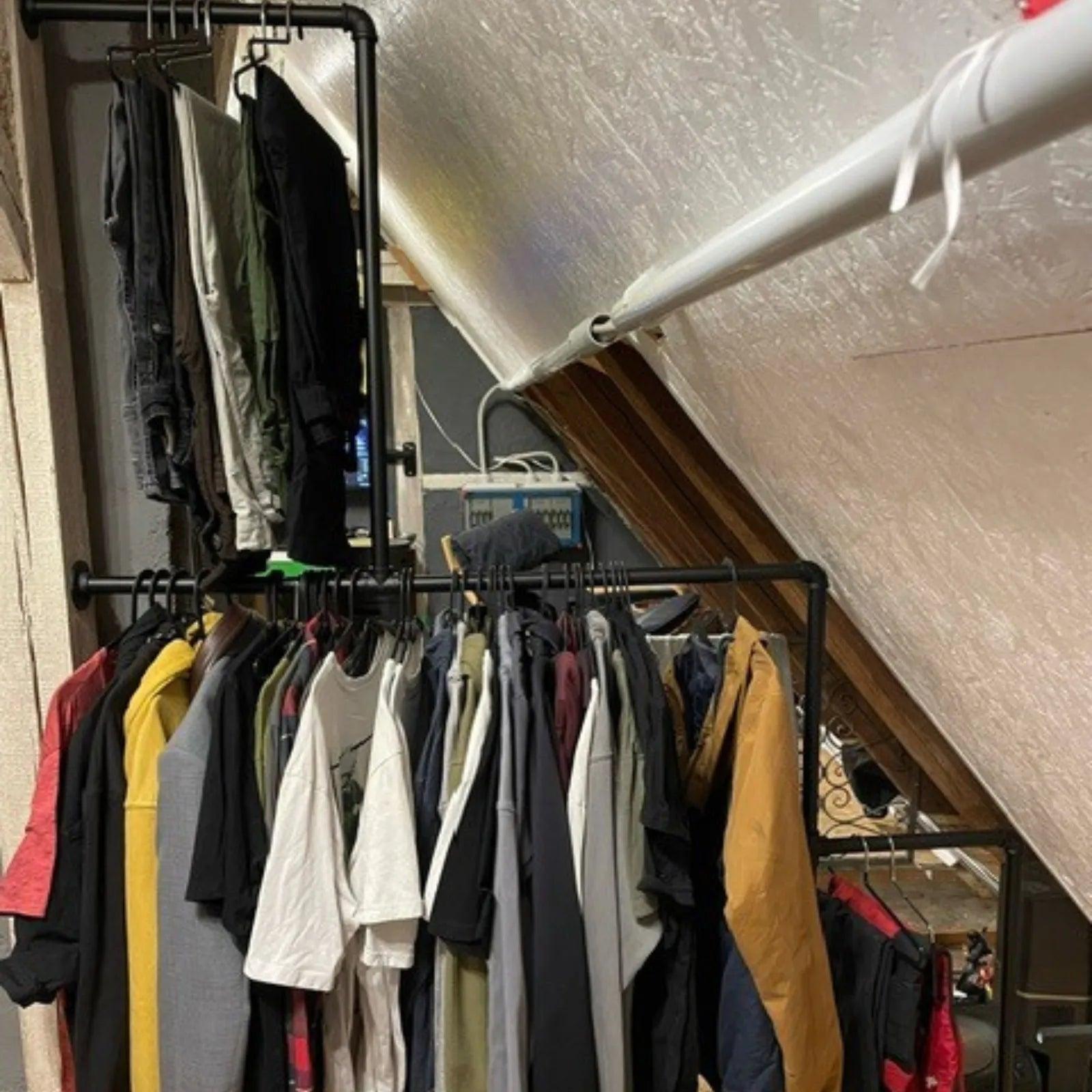 Rohrmöbel Dachschräge platzsparend schwarz - DIY