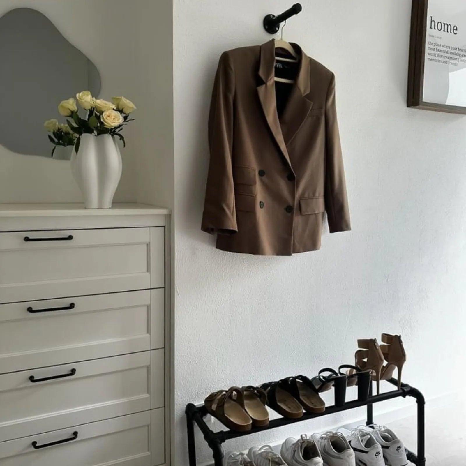 Eingangsbereich Rohrmöbel platzsparend schwarz - Schuhregal Modell Amy - Pin