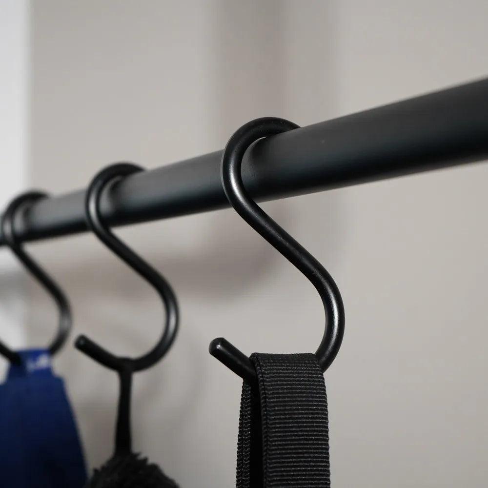 S-Haken Nahansicht schwarz